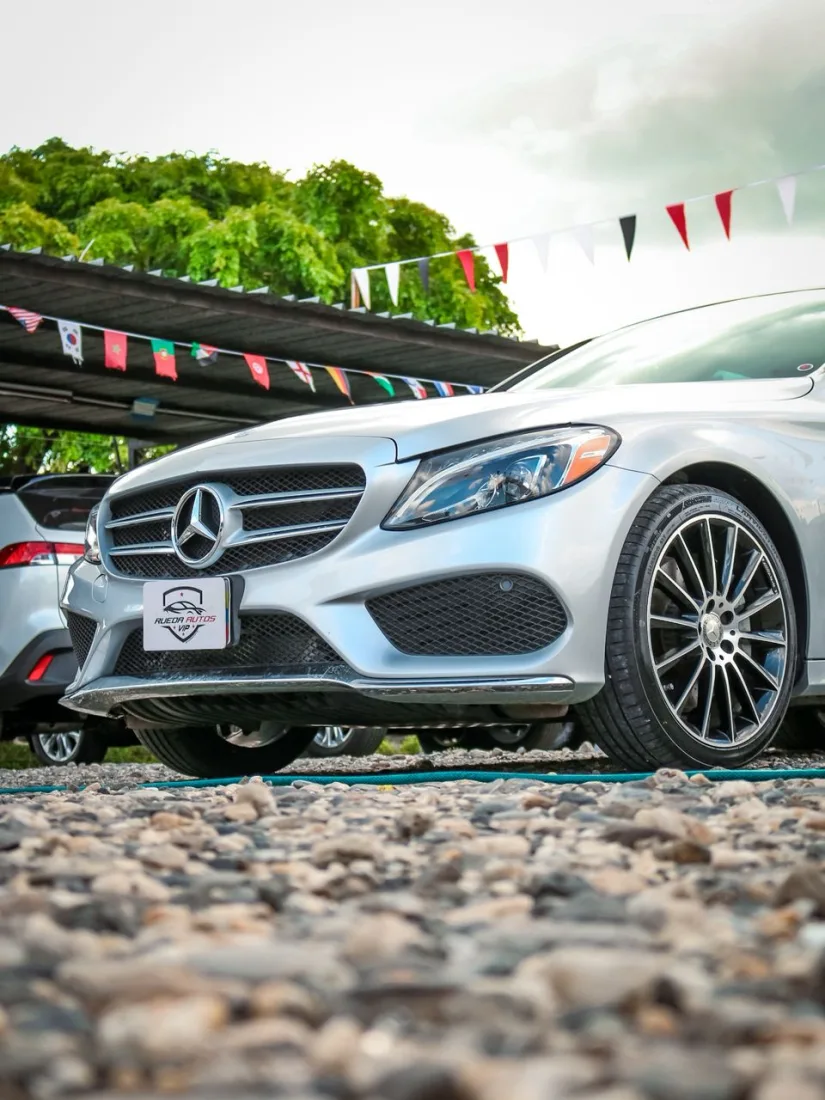 Mercedes Benz C300