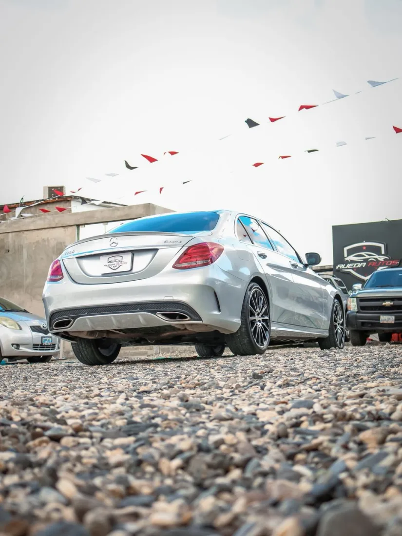 Mercedes Benz C300